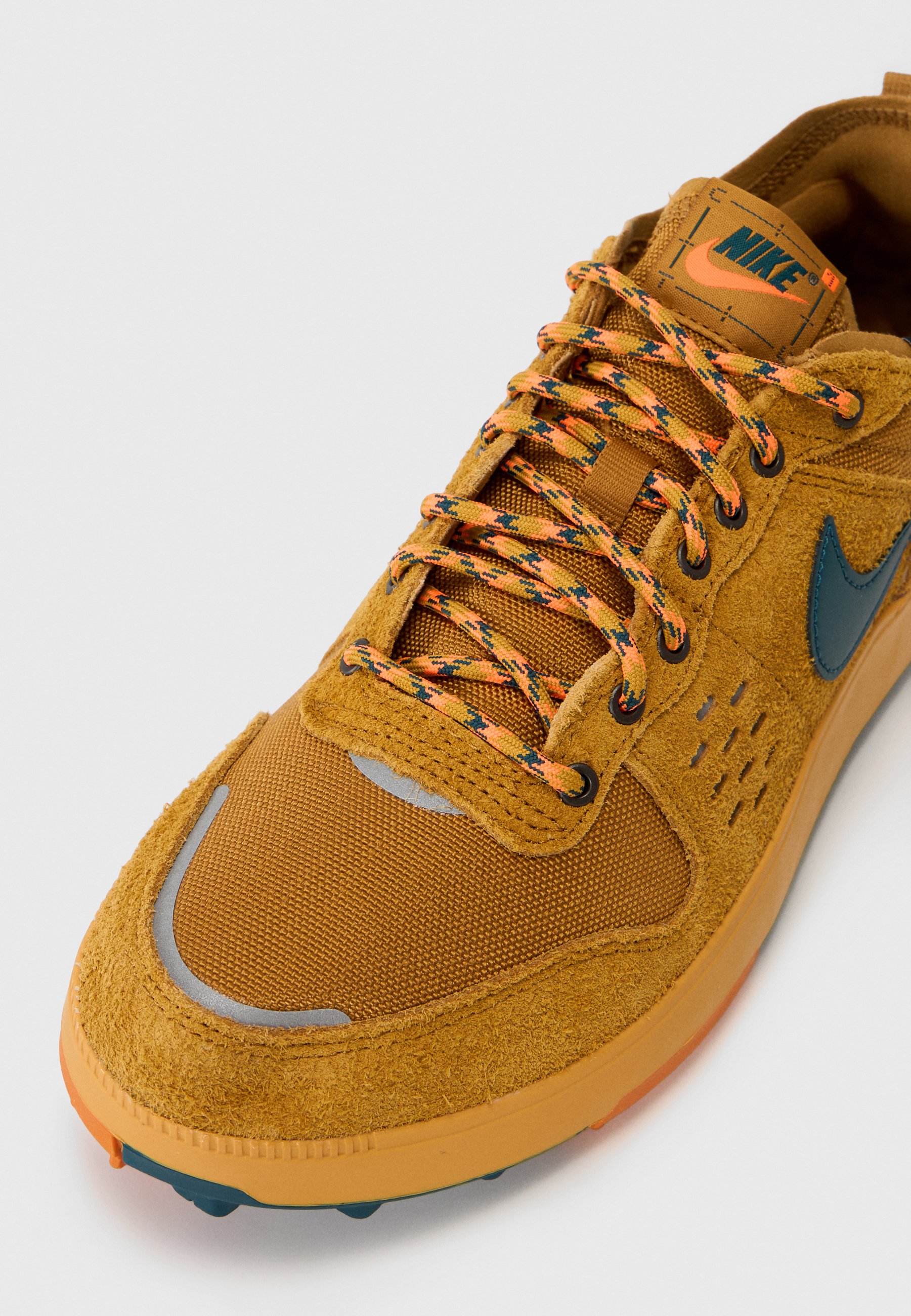 Nike Sportswear C1TY PRM - Sneakersy niskie/wielbłądzi