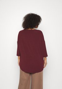ONLY Carmakoma CARLAMOUR 3/4   - Camisola de manga comprida - port royale