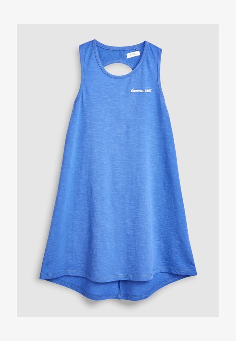 Niebieska sukienka bez rękawów z okrągłym wycięciem z tyłu, wykonana z miękkiego, lekkiego materiału o luźnym, zwiewnym kroju.