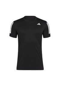 Camiseta deportiva negra hecha de material ligero. Presenta rayas blancas en los hombros y un pequeño logo en la parte superior izquierda del pecho.