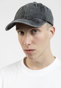 KINGDOM CURVE DESTROY UNISEX - Cap - black