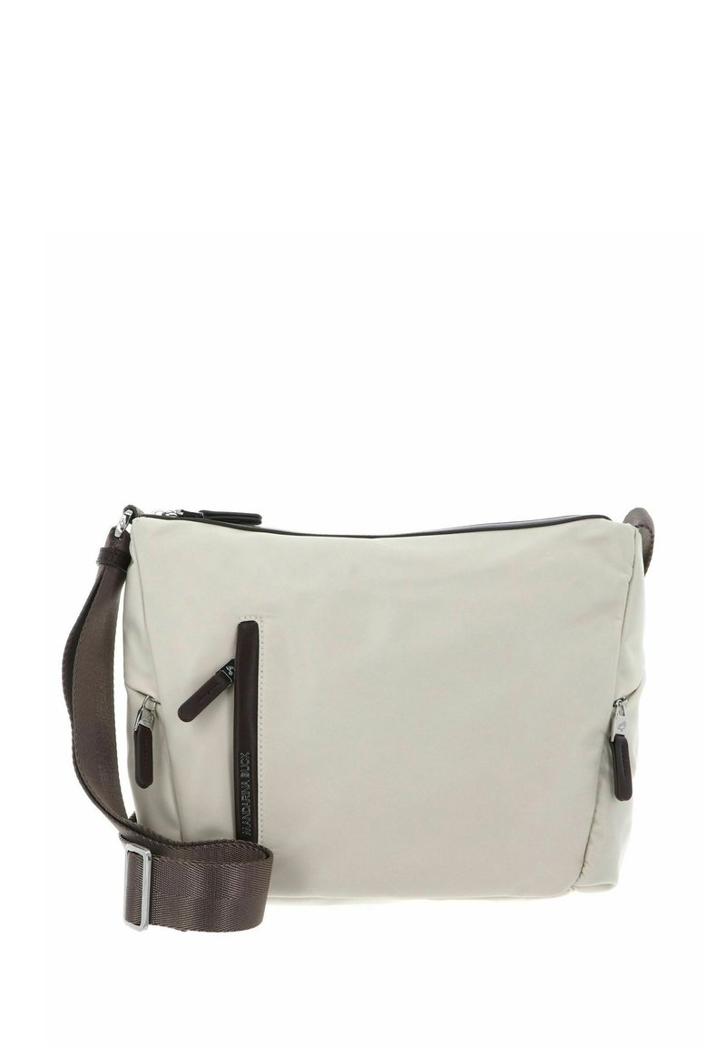 Sac bandoulière gris clair en tissu durable, avec une grande poche principale zippée, des accents marron et une sangle réglable.