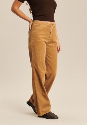 WIDE - Jeansy Straight Leg