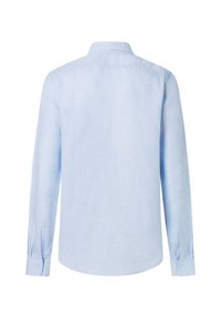 Hellblaues, langärmliges Hemd mit Knopfmanschetten, Rückansicht, auf weißem Hintergrund.