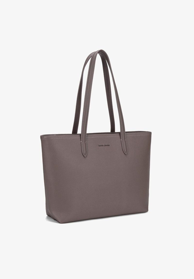 Sac fourre-tout synthétique gris avec deux longues poignées, de forme rectangulaire, surface texturée et un petit logo sur le devant.