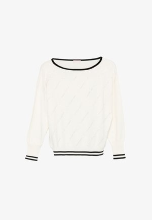 Maglione bianco leggero a maglia con vestibilità ampia, colletto nero e polsini a righe. Presenta un motivo testurizzato su tutta la superficie.