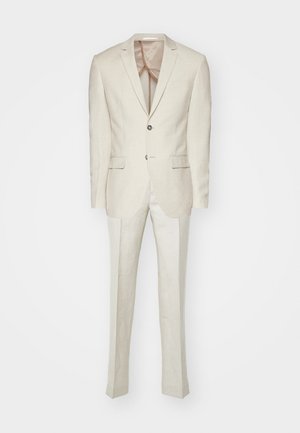 Hellbeige Anzug aus Leinen mit einem Zweiknopf-Blazer und einem Revers sowie geraden Hosen. Glatte Textur, einfaches Design.