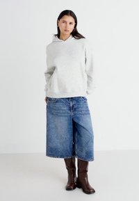 Gina Tricot OVERSIZED PRINT HOODIE - Sportska majica - coffee