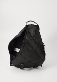 Oakley LATITUDE SLING PACK UNISEX - Mochila - blackout