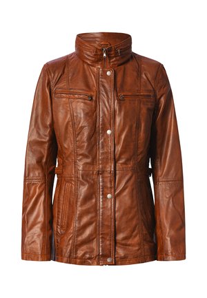 Braune Lederjacke mit Stehkragen, Reißverschluss vorne und Druckknöpfen, zwei Brusttaschen mit Reißverschluss und zwei Seitentaschen.