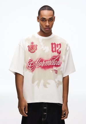 - T-shirt z nadrukiem