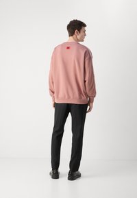 HUGO DUSTRIP - Sweatshirt - light pastel pink