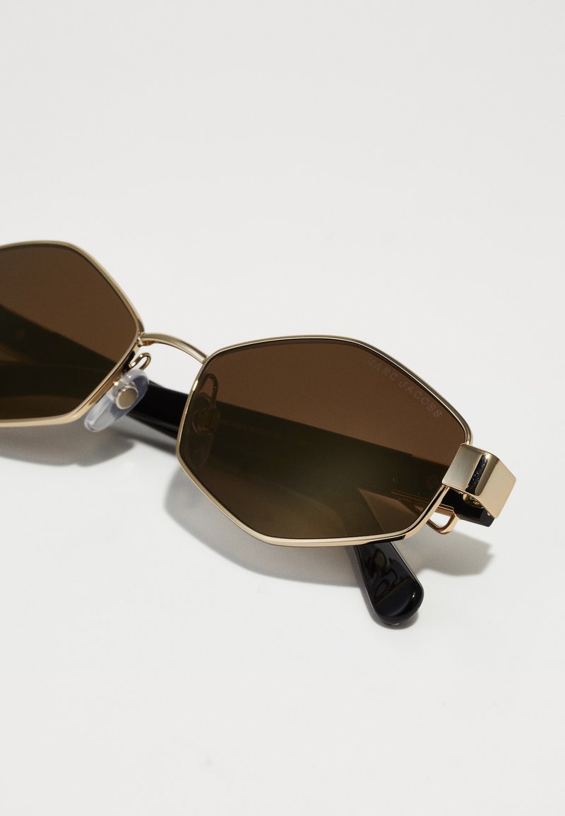 MARC JACOBS UNISEX - Sunglasses - gold-coloured/black/gold  display picture 2