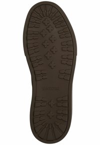 Ruda guma batų padas su tekstūruota paviršiaus danga, turintis kryžių ir linijų raštą, skirtą sukibimui, iškilęs "BLACKSTONE" logotipas.
