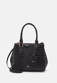 Czarna torebka z fakturą krokodyla, z podwójnymi uchwytami, złotymi akcentami, odczepianą metką oraz zdejmowanym paskiem na ramię.