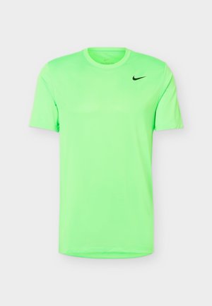 Nike Performance, TEE RESET - Αθλητικό μπλουζάκι - green strike/black