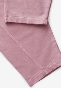 Next REGULAR FIT - BARREL  JOGGERS - Verryttelyhousut - pink washed