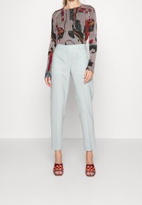 Paul Smith Sweter