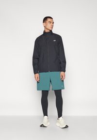 New Balance ESSENTIALS SHORT - Spordišortsid - new spruce