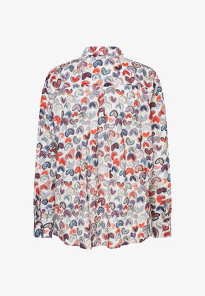 Overhemd met lange mouwen en knopen, bedrukt met een hartjespatroon in verschillende kleuren rood, paars, blauw en beige op een witte achtergrond.