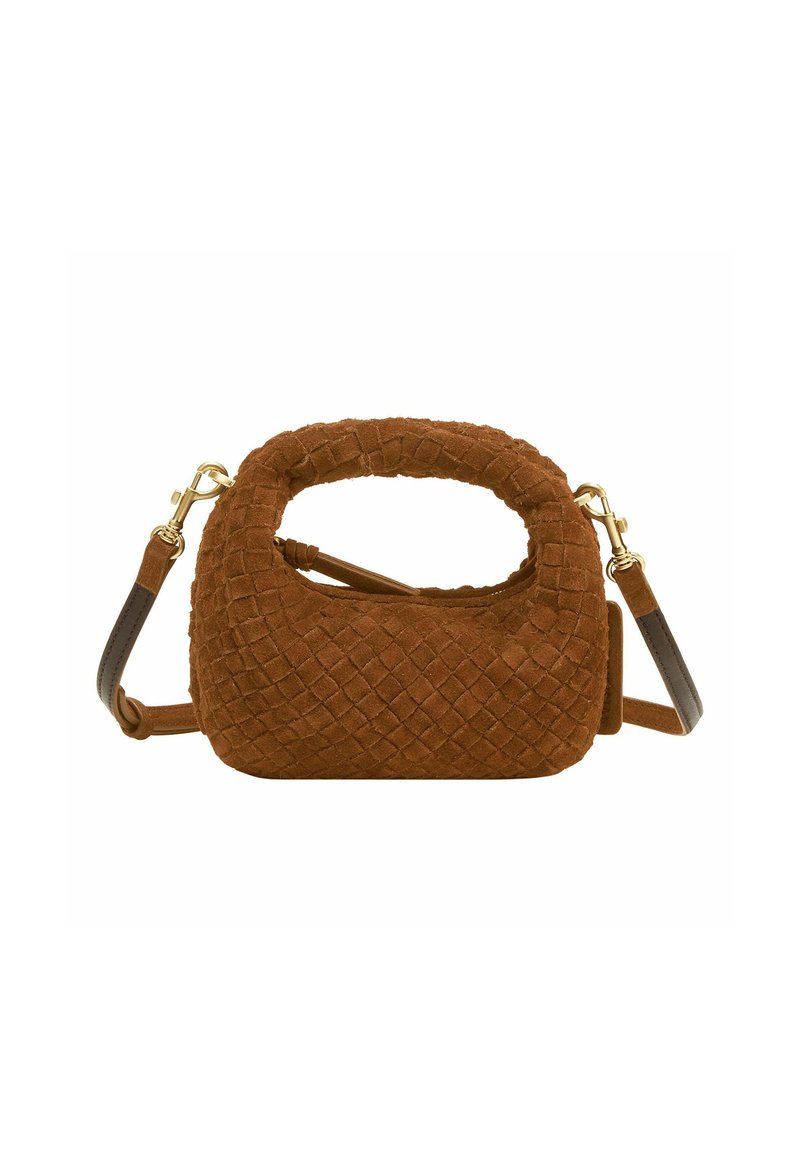 Borsa a mano in suede intrecciato marrone con manico superiore arrotondato, tracolla regolabile e dettagli in hardware dorato. Superficie texturizzata.
