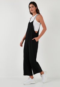 LELA REGULAR FIT - Pajac - black