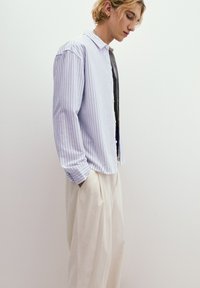PULL&BEAR STRIPED - Camicia - white
