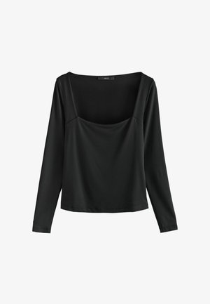 Haut noir à manches longues avec un décolleté carré et un léger détail froncé à l'avant, conçu pour le prêt-à-porter féminin.