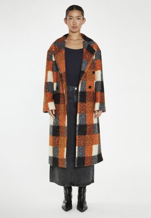 DOUBLE-BREASTED - Vinterfrakke - orange multi check
