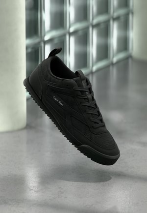 Calvin Klein, PRO RUNNER - Αθλητικά παπούτσια - triple black