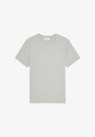 T-shirt gris clair à manches courtes et col rond, posé à plat avec une petite étiquette blanche à l'intérieur du col.