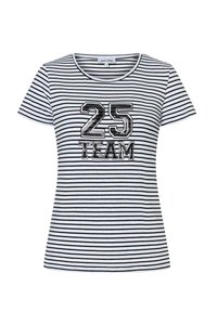 Kurzärmliges gestreiftes T-Shirt aus Schwarz und Weiß mit Rundhalsausschnitt; mit einem auffälligen, gefolgten "25 TEAM" Grafik in der Mitte.