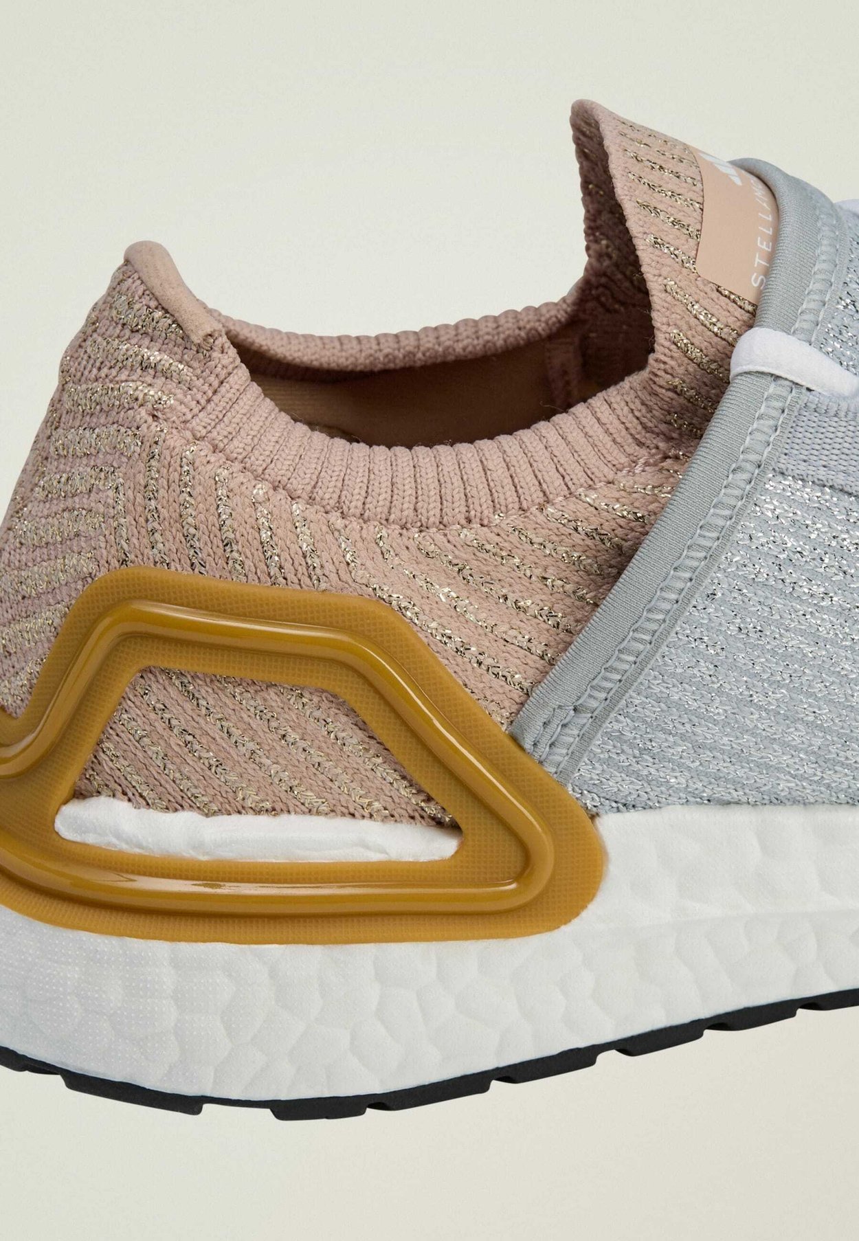 ADIDAS BY STELLA MCCARTNEY ULTRABOOST DNA