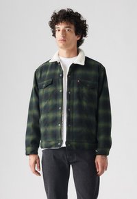 Levi's® RELAXED FIT - Chaqueta de entretiempo - scottie scarab