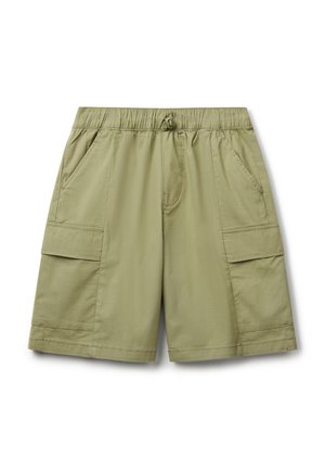 PARACHUTE BERMUDAS IN STRETCH - Shorts - green