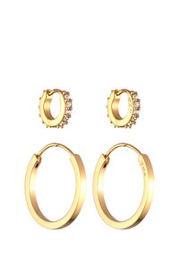 Guld-tone hoop øreringe med en glat, poleret finish. Inkluderer et mindre par med krystalaccenter langs kanten.