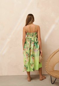 Next REGULAR FIT - Dnevna haljina - lime green floral