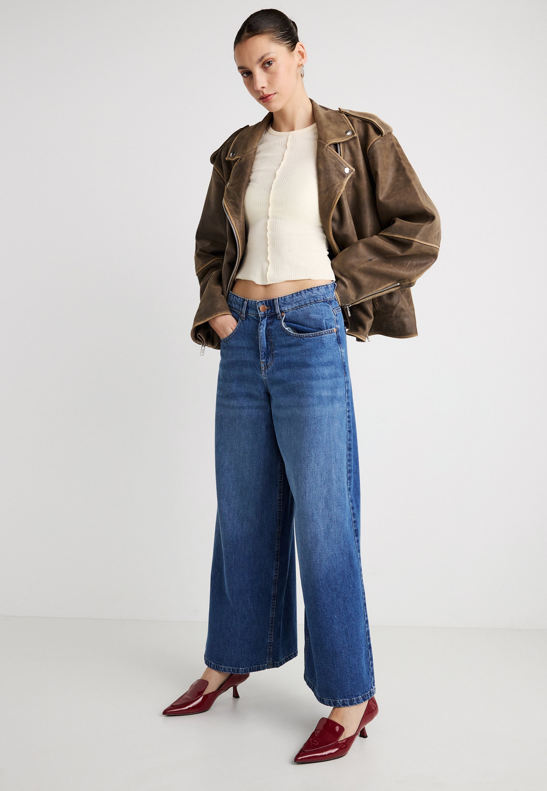 MSCH Copenhagen ALENA PANTS - Wide leg - mid blue wash/blauw denim