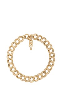 Bracciale in oro con maglie intrecciate, dal finish liscio e lucido, e un piccolo tag incisa vicino al gancio.