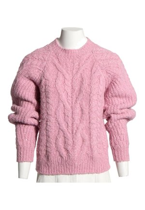 Pull épais rose en maille torsadée avec manches longues, poignets et ourlet côtelés, présenté sur un torse de mannequin blanc.