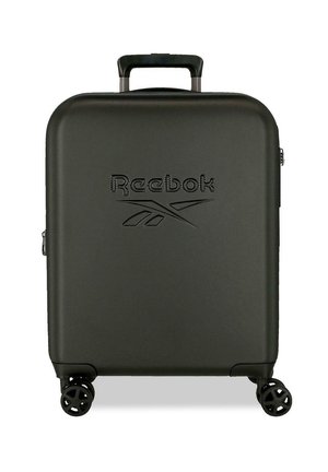 Valigia rigida nera Reebok con quattro ruote girevoli e manico retrattile su sfondo bianco.