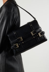 L'Atelier Du Sac CORINNE - Borsa a tracolla - black