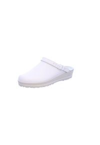 Weiße Clogs mit einer glatten, glänzenden Oberfläche, ausgestattet mit einem breiten Riemen und einer Metallniete sowie einer strukturierten, rutschfesten Sohle.