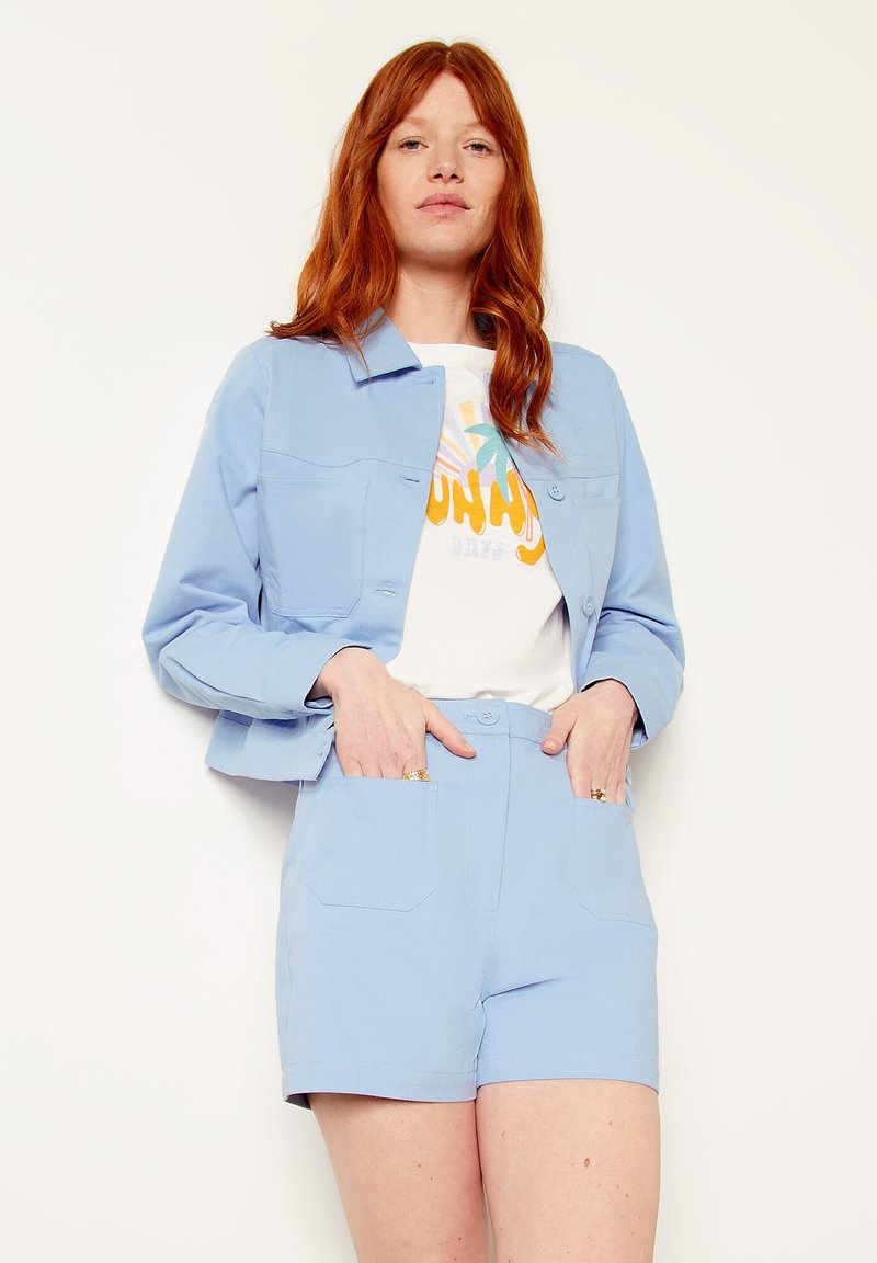 Etam Shorts lichtblauw Etam Shorts lichtblauw