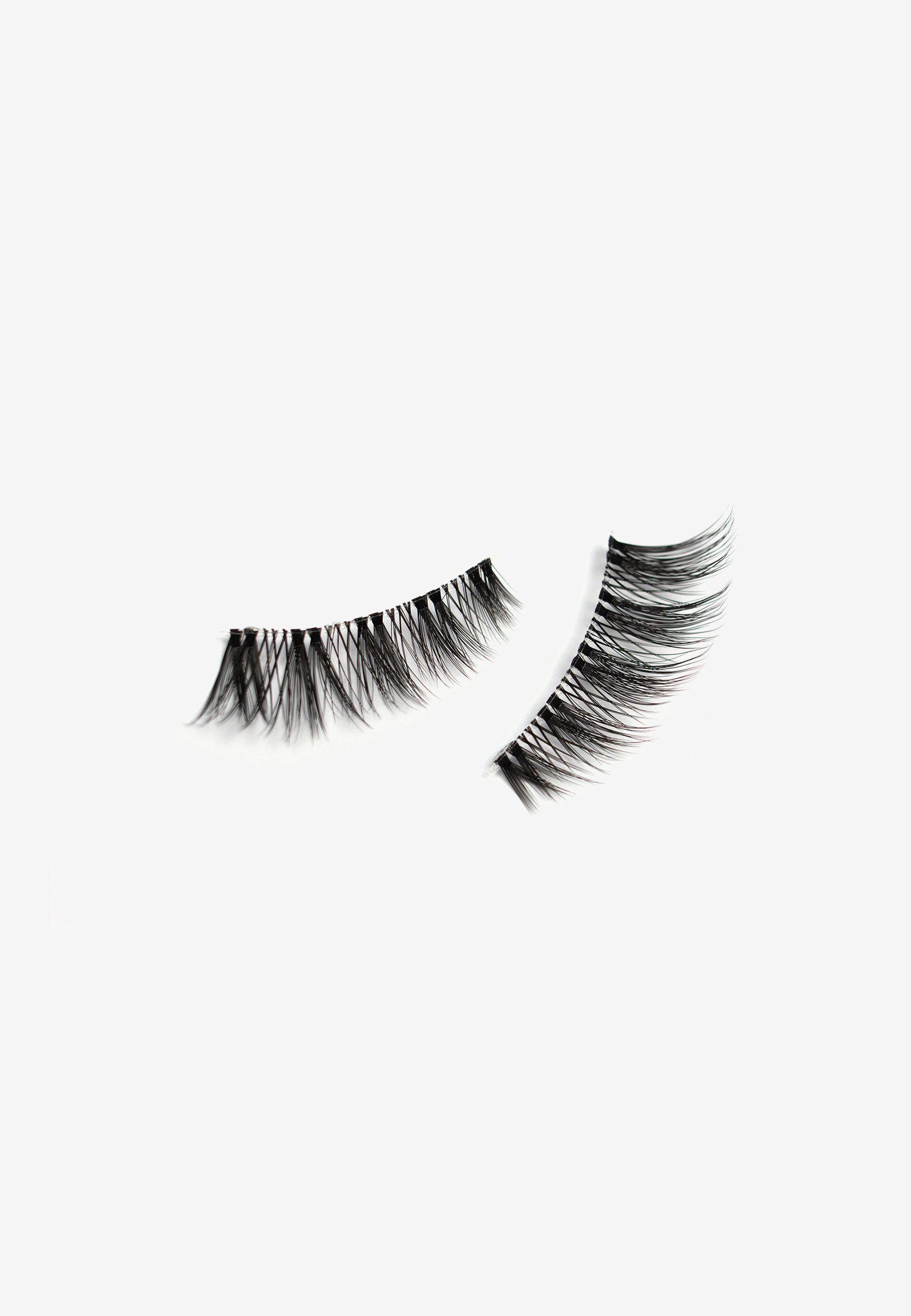 Melody Lashes Lisa Marie Schiffner Ceo Of Selflove Kunstliche Wimpern 3 Black Nicht Definiert Zalando De