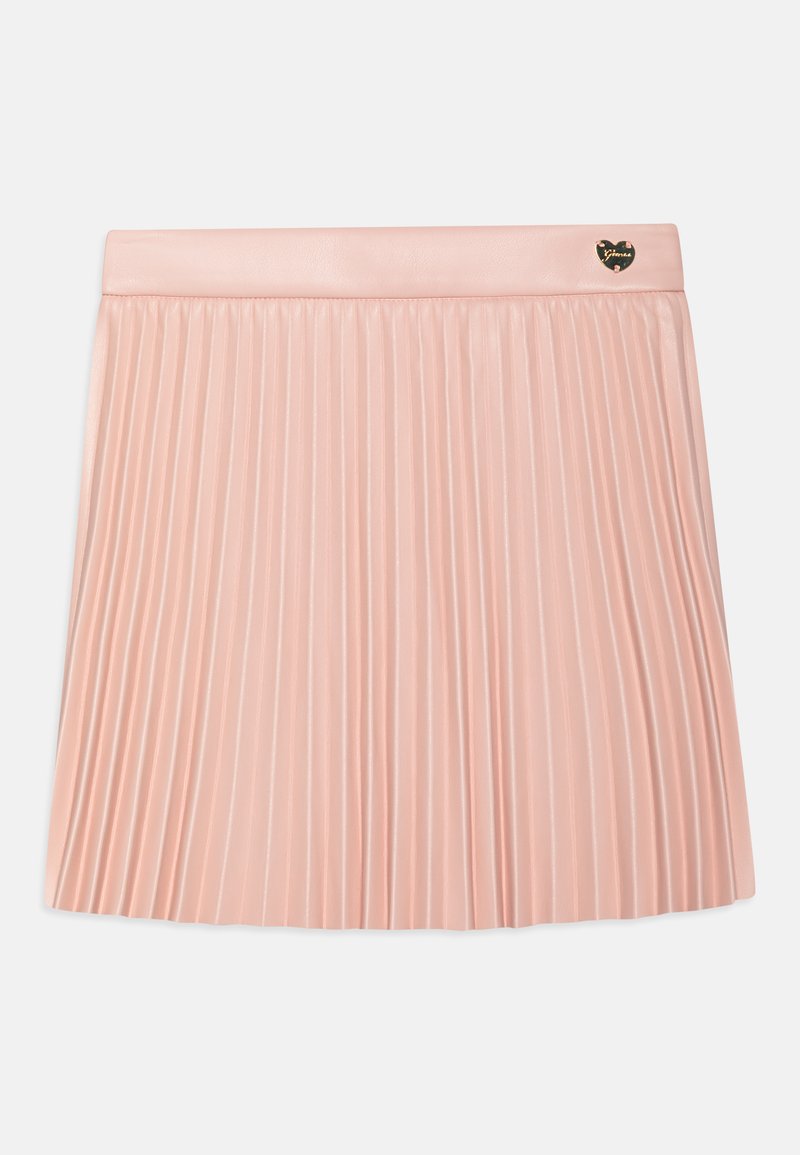 Plisēta svārku kleita maiga rozā audumā ar gludu jostas daļu. Sadrupinātā sirdspukstu logotipa akcents jostas vietā.