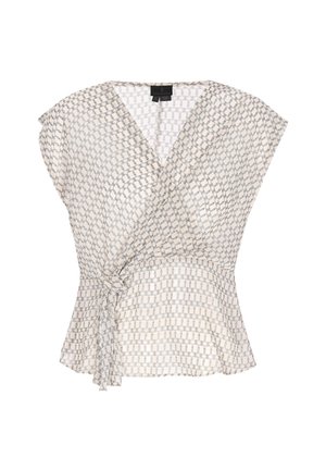 Kangasuo, jossa on vaaleaa kangasta ja tummansini-harmaita geometrisia kuvioita. Ompeleet ovat lyhyet ja vyötäröllä on solmittava yksityiskohta.