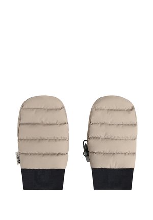 Beige gepolsterte Winterfausthandschuhe mit schwarzen gerippten Bündchen, nebeneinander dargestellt mit einem kleinen Clip an einem Fausthandschuh.