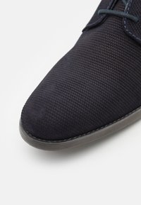 bugatti Veterschoenen - dark blue