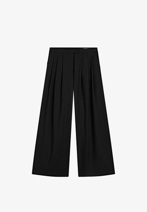 Schwarze, weit geschnittene, gekürzte Hose mit Kellerfalten vorne und Knopfverschluss am Bündchen.